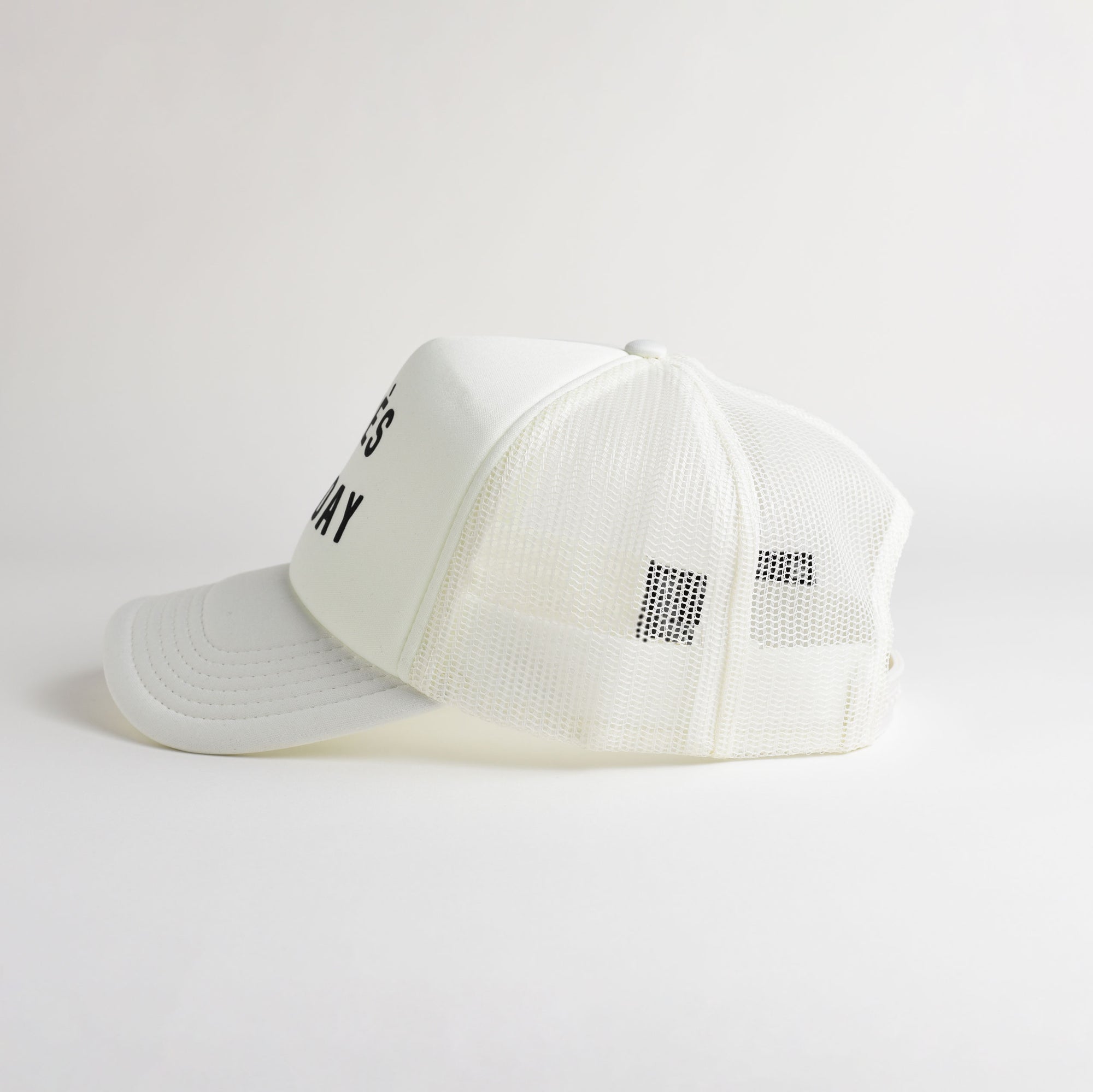 Après All Day No. 1 Recycled Trucker Hat - snow
