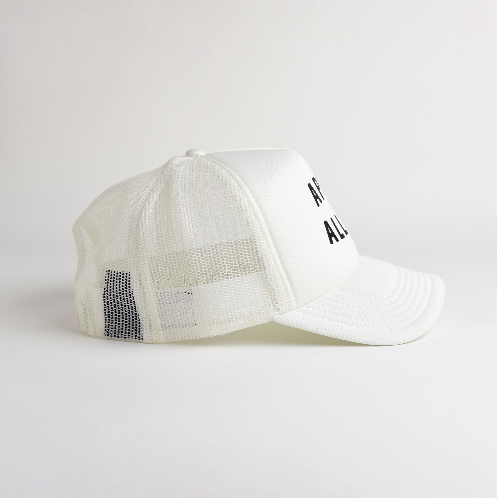 Après All Day No. 1 Recycled Trucker Hat - snow