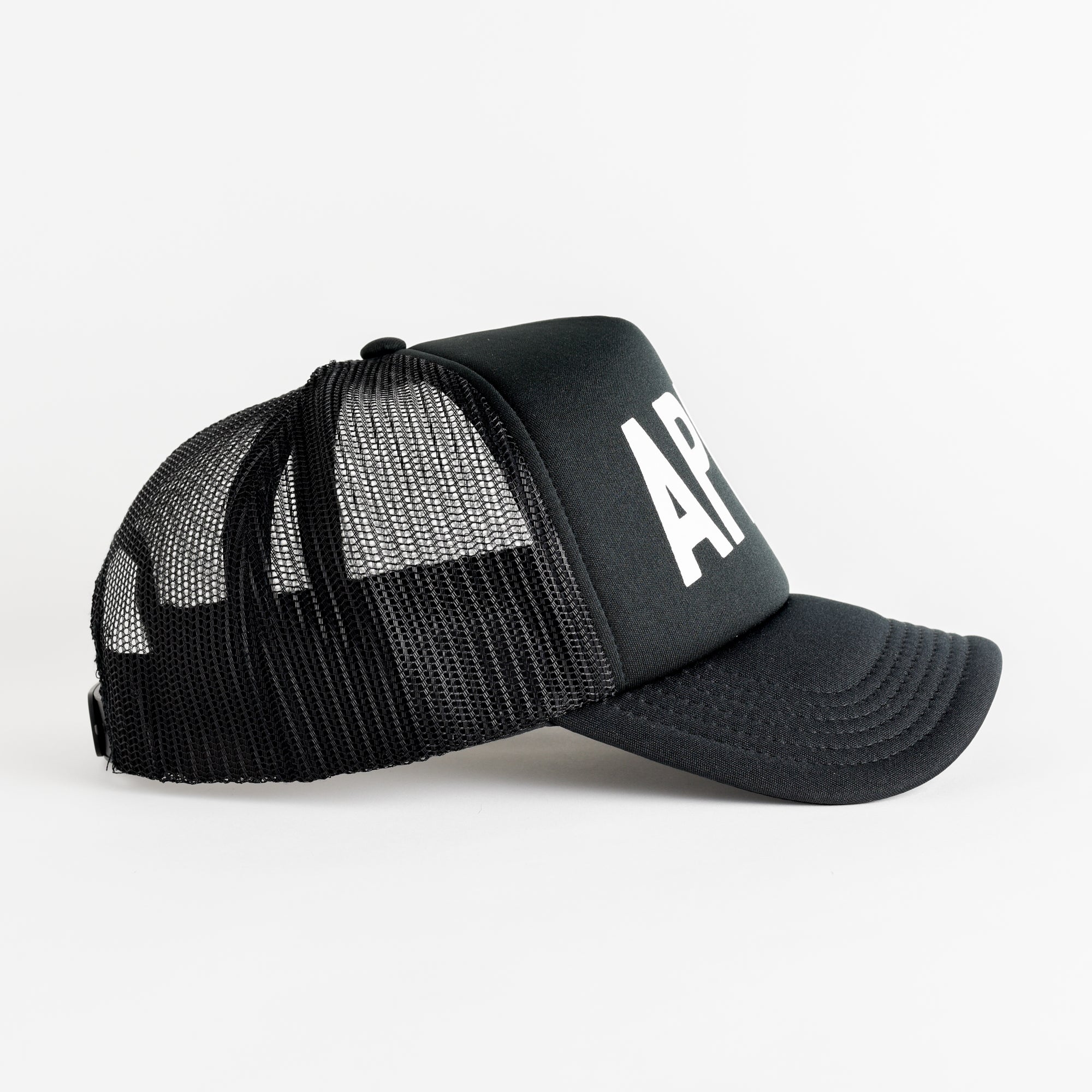 Après Recycled Trucker Hat - black